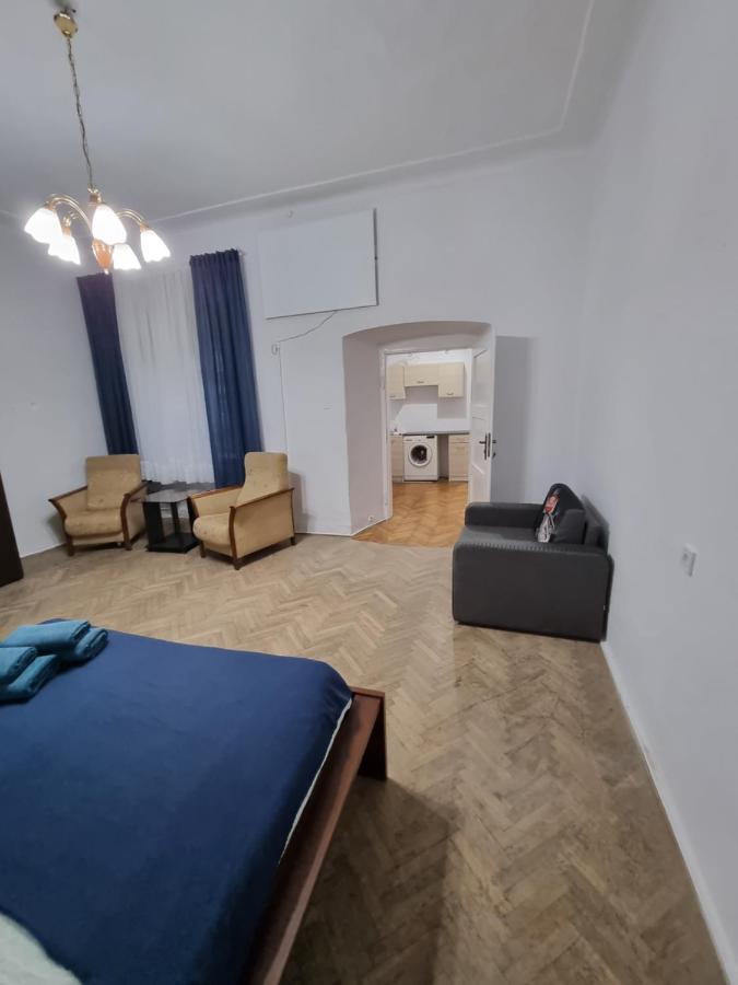 Nocleg W Centrum Czestochowy Nmp32 Ченстохова Экстерьер фото