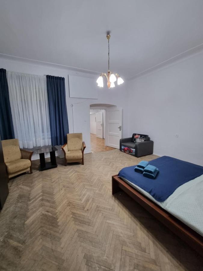 Nocleg W Centrum Czestochowy Nmp32 Ченстохова Экстерьер фото